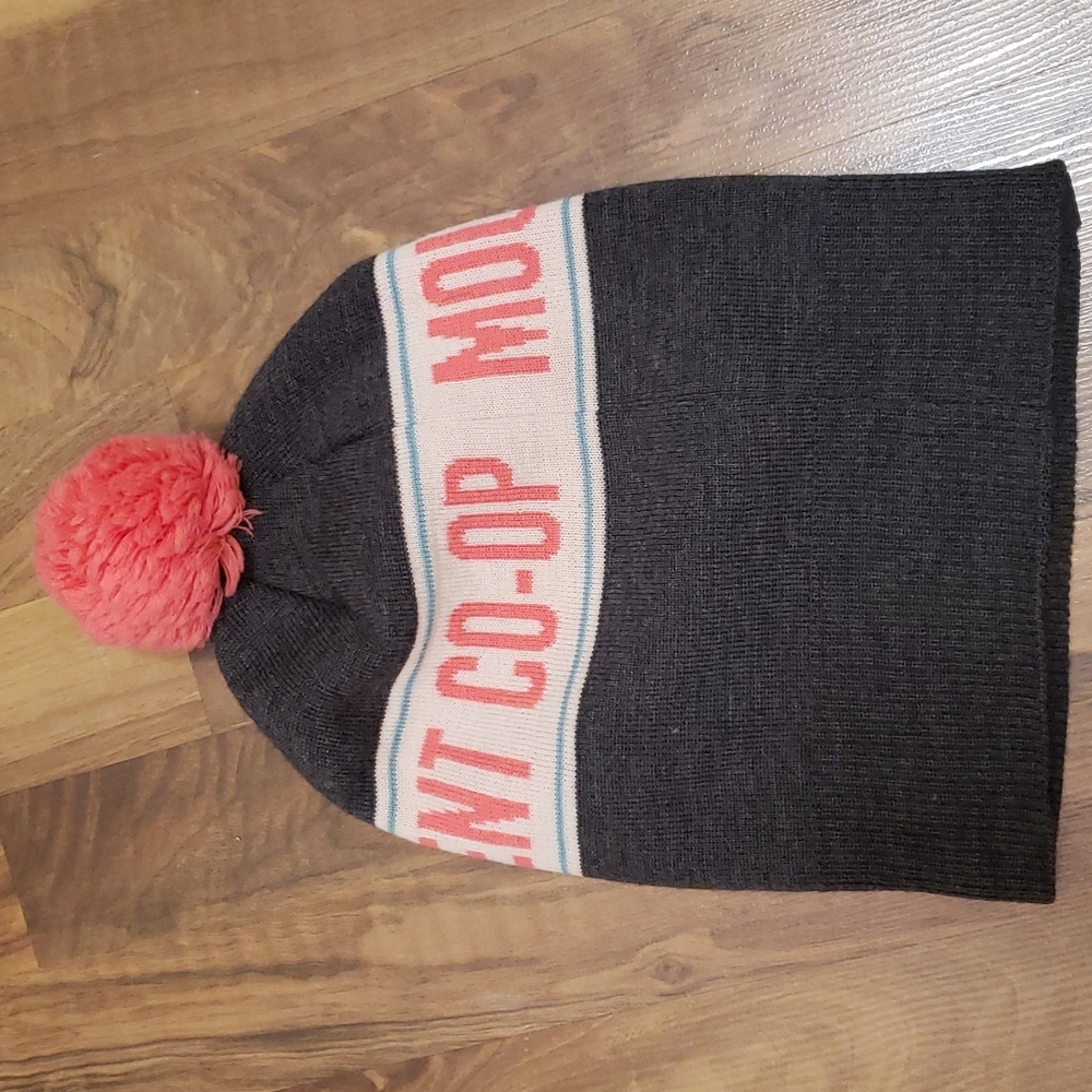 2/$15 Mountain Equipment Co-op MEC Vintage Looking Winter Toque w/ pompom - Picture 4 of 5